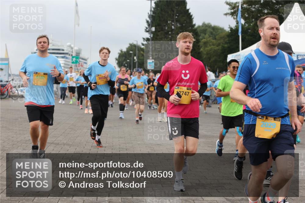 13.09.2026 - Kiel Lauf Andreas Tolksdorf http://msf.ph/oto/10408509 13.09.2026 10:00:25 Kiellinie 49, 38, 4180, 3059, 38, 12747, 38, 2029 meine-sportfotos.de