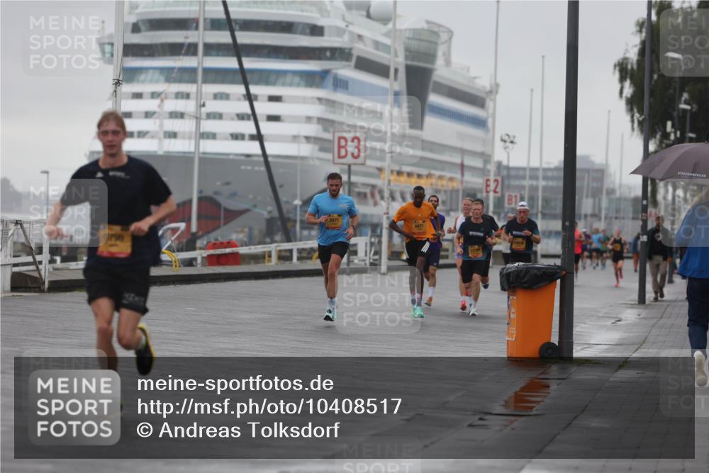 13.09.2026 - Kiel Lauf Andreas Tolksdorf http://msf.ph/oto/10408517 13.09.2026 11:41:18 Kiellinie 3, 3971, 6871, 2, 81 meine-sportfotos.de