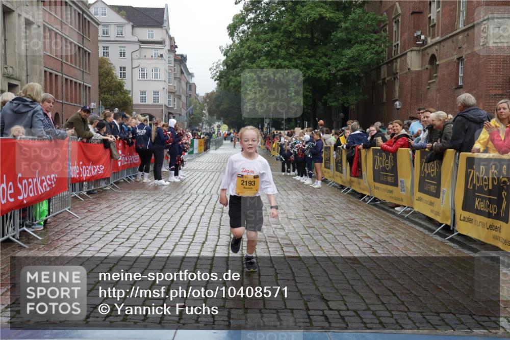 13.09.2026 - Kiel Lauf Yannick Fuchs http://msf.ph/oto/10408571 13.09.2026 09:03:46 Ziel 7990, 10123, 1268, 2372, 2528, 4445, 5854, 6191, 6644, 7020, 7564, 8013, 8613, 8616, 8789, 8924, 11931, 11932, 2193, 2178, 2372, 8013, 11932 meine-sportfotos.de