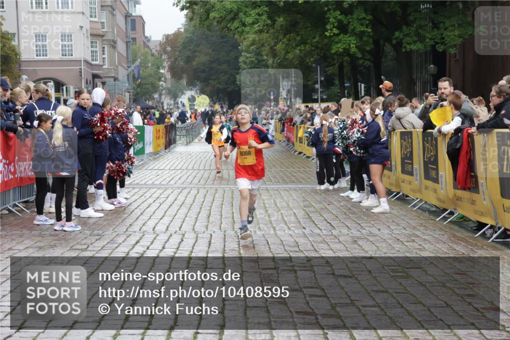 13.09.2026 - Kiel Lauf Yannick Fuchs http://msf.ph/oto/10408595 13.09.2026 09:04:01 Ziel 2193, 1268, 4445, 6191, 7990, 10123, 11931, 8088, 2528, 5854, 6644, 7564, 8613, 8616, 8789, 11931 meine-sportfotos.de