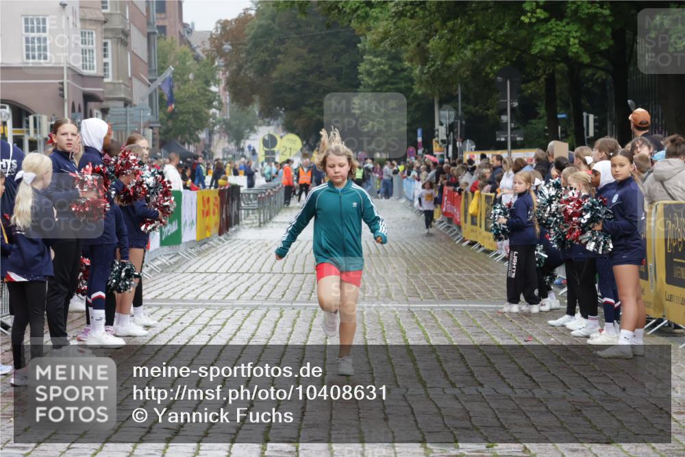 13.09.2026 - Kiel Lauf Yannick Fuchs http://msf.ph/oto/10408631 13.09.2026 09:04:09 Ziel 2193, 1268, 7990, 10123, 2670, 8088, 1268, 4445, 6191, 11931 meine-sportfotos.de