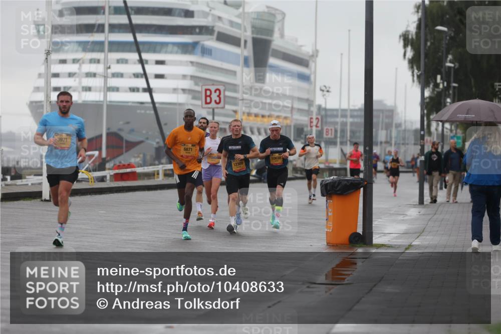 13.09.2026 - Kiel Lauf Andreas Tolksdorf http://msf.ph/oto/10408633 13.09.2026 11:41:21 Kiellinie 3971, 6871, 3, 1049, 12309, 10638, 2 meine-sportfotos.de