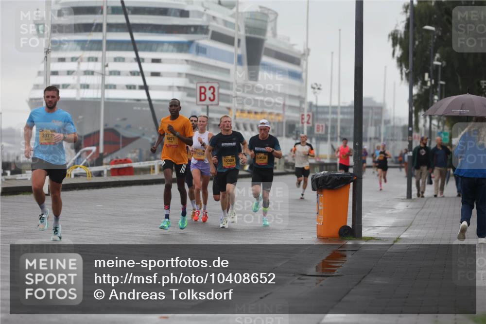 13.09.2026 - Kiel Lauf Andreas Tolksdorf http://msf.ph/oto/10408652 13.09.2026 11:41:22 Kiellinie 3, 3971, 6871, 10494, 320, 12309, 10638, 2 meine-sportfotos.de