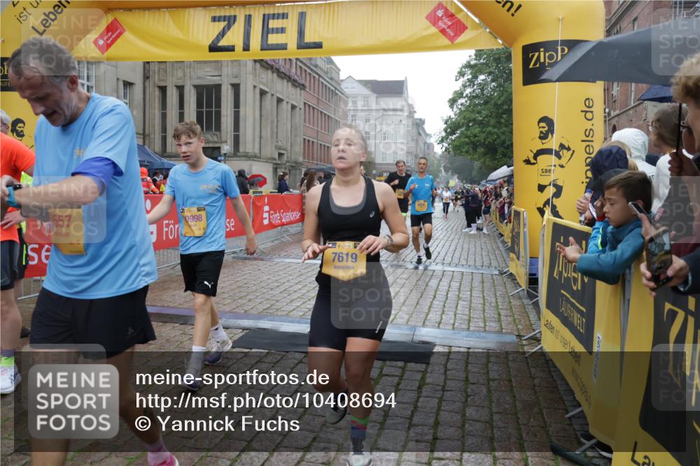 13.09.2026 - Kiel Lauf Yannick Fuchs http://msf.ph/oto/10408694 13.09.2026 10:36:35 Ziel 1278, 1534, 1584, 2095, 2380, 2425, 2571, 4029, 4692, 5045, 5541, 5574, 7177, 7252, 7312, 8242, 8494, 8923, 11113, 867, 1003, 1321, 1477, 1653, 2286, 2541, 3634, 4029, 4078, 4172, 4889, 4971, 5466, 5947, 6634, 6763, 6957, 7158, 7920, 8224, 8554, 8579, 8743, 8923, 9201, 10045, 10075, 10852, 10860, 11145, 11662, 12022, 12286, 229, 2966, 4464, 6309, 8055, 8099, 8760, 9352, 9554, 9657, 10608, 11619, 11867, 12104, 343, 1321, 3634, 3811, 4889, 6634, 6957, 7619, 8393, 8557 meine-sportfotos.de
