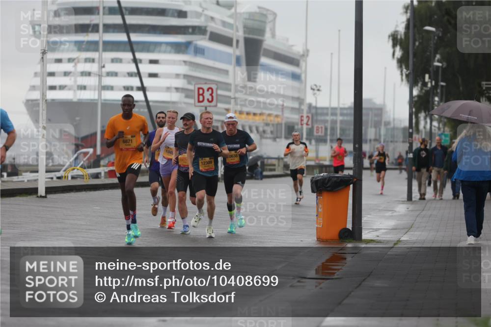 13.09.2026 - Kiel Lauf Andreas Tolksdorf http://msf.ph/oto/10408699 13.09.2026 11:41:23 Kiellinie 3, 6871, 1045, 0638, 1097, 12309, 8, 2 meine-sportfotos.de