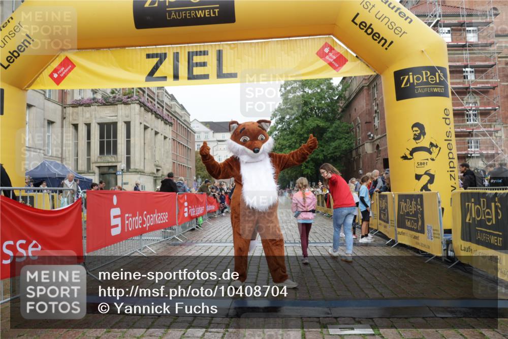 13.09.2026 - Kiel Lauf Yannick Fuchs http://msf.ph/oto/10408704 13.09.2026 09:04:55 Ziel 7068, 2670, 8088, 8583, 1968, 2670, 8088 meine-sportfotos.de