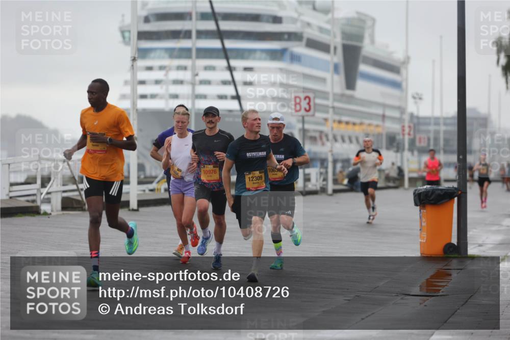 13.09.2026 - Kiel Lauf Andreas Tolksdorf http://msf.ph/oto/10408726 13.09.2026 11:41:25 Kiellinie 10976, 12309, 1063, 3 meine-sportfotos.de