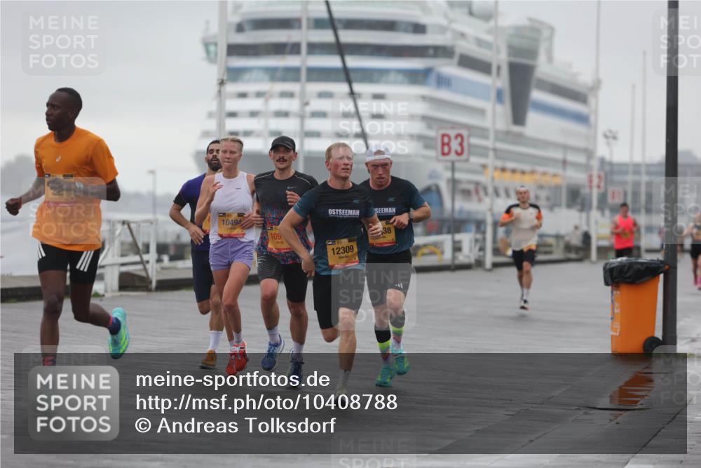 13.09.2026 - Kiel Lauf Andreas Tolksdorf http://msf.ph/oto/10408788 13.09.2026 11:41:25 Kiellinie 10494, 109, 12309, 38, 3 meine-sportfotos.de