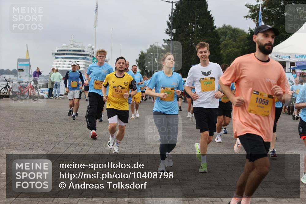 13.09.2026 - Kiel Lauf Andreas Tolksdorf http://msf.ph/oto/10408798 13.09.2026 10:00:34 Kiellinie 10667, 3943, 6129, 38, 3944, 1, 39, 1059 meine-sportfotos.de