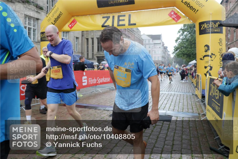 13.09.2026 - Kiel Lauf Yannick Fuchs http://msf.ph/oto/10408805 13.09.2026 10:36:43 Ziel 229, 1534, 1584, 2095, 2571, 2966, 4464, 4692, 5541, 5574, 6309, 7177, 7312, 8494, 8760, 9352, 9554, 11113, 11619, 12104, 1003, 1278, 1477, 1584, 1653, 2095, 2286, 2380, 2425, 4029, 4078, 4172, 4971, 5045, 5466, 6763, 7158, 7252, 7920, 8224, 8242, 8554, 8579, 8743, 8923, 9201, 10045, 10075, 10852, 10860, 11113, 11145, 12022, 990, 1211, 4928, 8055, 8099, 8390, 8391, 9289, 9657, 10317, 10608, 11867, 11883, 867, 1321, 2541, 3634, 4889, 4971, 5947, 8224 meine-sportfotos.de
