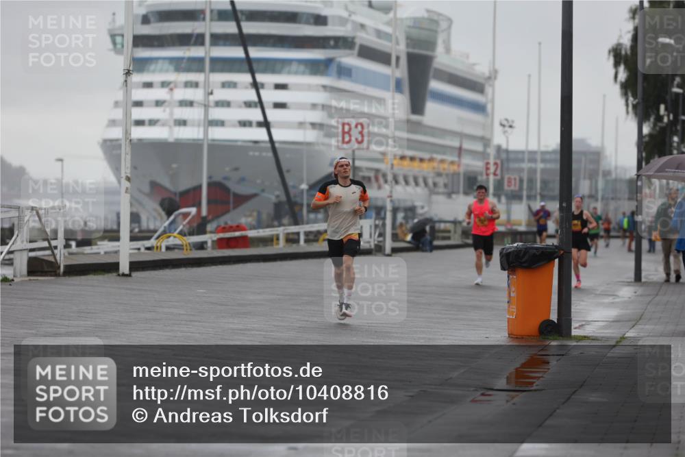 13.09.2026 - Kiel Lauf Andreas Tolksdorf http://msf.ph/oto/10408816 13.09.2026 11:41:29 Kiellinie 38 meine-sportfotos.de