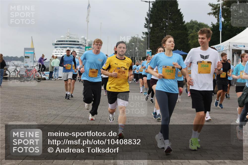 13.09.2026 - Kiel Lauf Andreas Tolksdorf http://msf.ph/oto/10408832 13.09.2026 10:00:34 Kiellinie 201, 10667, 6129, 38, 3943, 3944 meine-sportfotos.de
