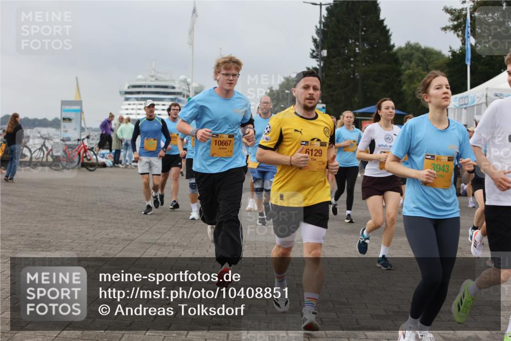13.09.2026 - Kiel Lauf Andreas Tolksdorf http://msf.ph/oto/10408851 13.09.2026 10:00:35 Kiellinie 201, 10667, 10, 38, 6129, 3943 meine-sportfotos.de