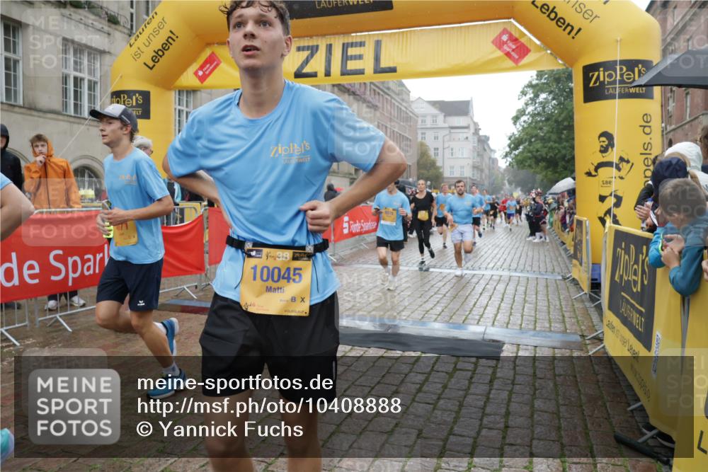 13.09.2026 - Kiel Lauf Yannick Fuchs http://msf.ph/oto/10408888 13.09.2026 10:36:48 Ziel 229, 2966, 4464, 4692, 6309, 7177, 7312, 8055, 8494, 8760, 9352, 9554, 10608, 11619, 11867, 12104, 1003, 1278, 1477, 1534, 1584, 1653, 2095, 2286, 2380, 2425, 2571, 4029, 4078, 4172, 5045, 5466, 5541, 5574, 6763, 7158, 7177, 7252, 7920, 8242, 8554, 8743, 8923, 9201, 10075, 10852, 11113, 11145, 12022, 388, 886, 990, 1211, 4928, 5331, 6671, 8099, 8162, 8390, 8391, 8792, 9289, 9657, 9901, 10317, 11101, 11883, 12545, 1003, 2541, 4971, 7920, 8224, 8554, 8579, 8743 meine-sportfotos.de