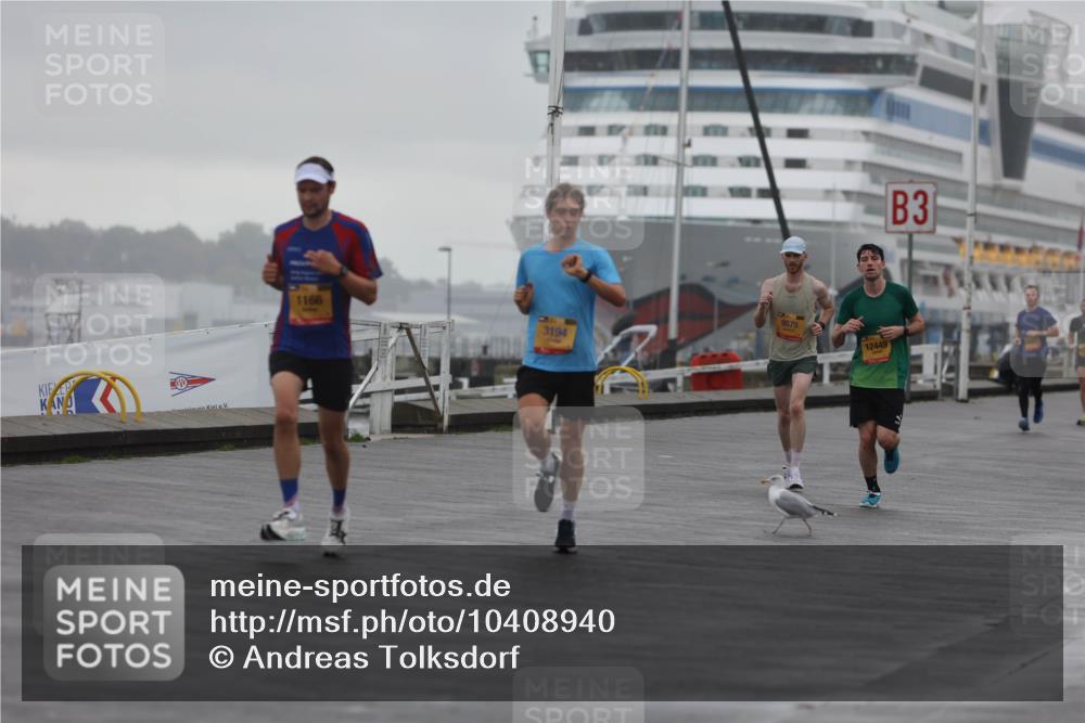 13.09.2026 - Kiel Lauf Andreas Tolksdorf http://msf.ph/oto/10408940 13.09.2026 11:41:53 Kiellinie 1166, 3194, 9575, 12449, 3 meine-sportfotos.de