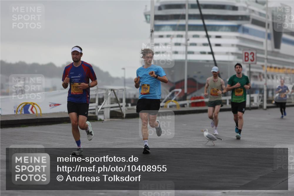 13.09.2026 - Kiel Lauf Andreas Tolksdorf http://msf.ph/oto/10408955 13.09.2026 11:41:53 Kiellinie 8111, 116, 3194, 12449, 3 meine-sportfotos.de