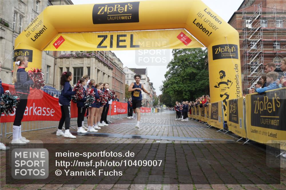 13.09.2026 - Kiel Lauf Yannick Fuchs http://msf.ph/oto/10409007 13.09.2026 09:30:59 Ziel 12703, 3232 meine-sportfotos.de