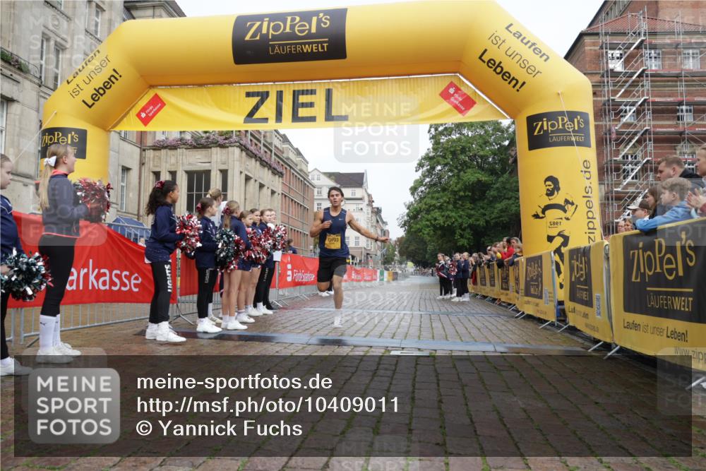 13.09.2026 - Kiel Lauf Yannick Fuchs http://msf.ph/oto/10409011 13.09.2026 09:31:00 Ziel 12703, 3232 meine-sportfotos.de