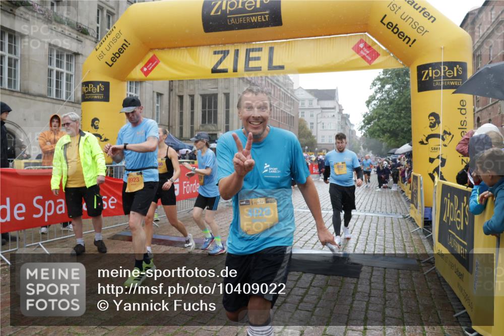 13.09.2026 - Kiel Lauf Yannick Fuchs http://msf.ph/oto/10409022 13.09.2026 10:37:03 Ziel 388, 886, 990, 1211, 4928, 5331, 6671, 8099, 8162, 8390, 8391, 8792, 9289, 9657, 9901, 10317, 10608, 11101, 11883, 12545, 229, 1534, 1584, 2095, 2380, 2425, 2571, 2966, 4464, 4692, 5045, 5541, 5574, 6309, 7177, 7312, 8055, 8494, 8760, 9352, 9554, 10608, 11113, 11619, 11867, 12104, 176, 595, 1142, 1217, 1313, 2601, 2925, 5471, 6720, 7640, 7729, 7987, 8026, 8463, 8515, 8628, 8820, 9208, 9435, 9540, 9977, 11748, 11911, 12311, 12314, 12742, 1278, 1477, 2286, 2380, 2425 meine-sportfotos.de