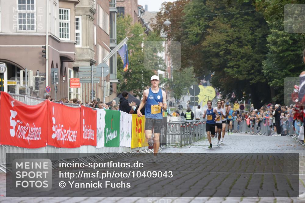 13.09.2026 - Kiel Lauf Yannick Fuchs http://msf.ph/oto/10409043 13.09.2026 09:31:27 Ziel 1519, 12703, 1515, 2409, 5339, 6685 meine-sportfotos.de