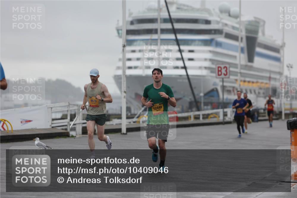 13.09.2026 - Kiel Lauf Andreas Tolksdorf http://msf.ph/oto/10409046 13.09.2026 11:41:56 Kiellinie 9575, 12449, 3 meine-sportfotos.de