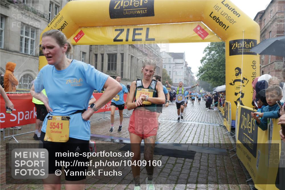 13.09.2026 - Kiel Lauf Yannick Fuchs http://msf.ph/oto/10409160 13.09.2026 10:37:15 Ziel 388, 886, 1142, 1217, 1313, 2601, 2925, 5331, 5471, 6671, 6720, 7640, 7729, 7987, 8026, 8463, 8628, 8792, 9208, 9435, 9901, 9977, 11101, 11748, 11911, 12311, 12314, 12545, 12742, 229, 990, 1211, 2966, 4464, 4928, 5331, 6309, 8055, 8099, 8162, 8390, 8391, 8760, 9289, 9352, 9554, 9657, 10317, 10608, 11101, 11619, 11867, 11883, 12104, 12545, 176, 595, 1479, 3028, 3137, 3981, 4375, 4521, 4877, 5262, 6705, 6796, 8146, 8515, 8567, 8820, 9540, 10393, 10952, 11685, 1534, 1584 meine-sportfotos.de