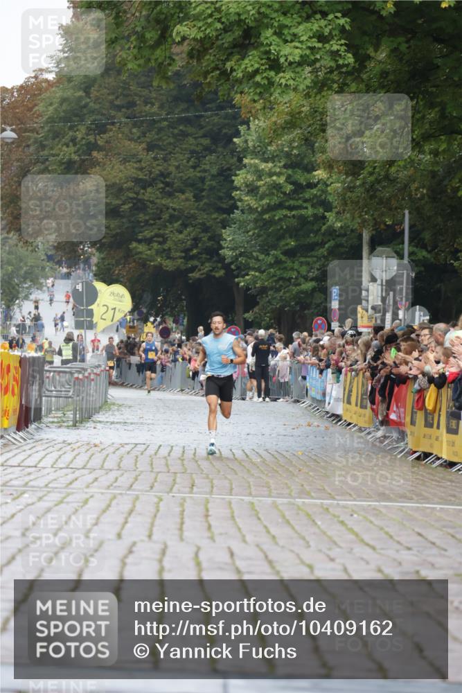 13.09.2026 - Kiel Lauf Yannick Fuchs http://msf.ph/oto/10409162 13.09.2026 09:32:11 Ziel 1515, 2409, 41, 44, 11683, 1519, 2409, 5339, 6685 meine-sportfotos.de