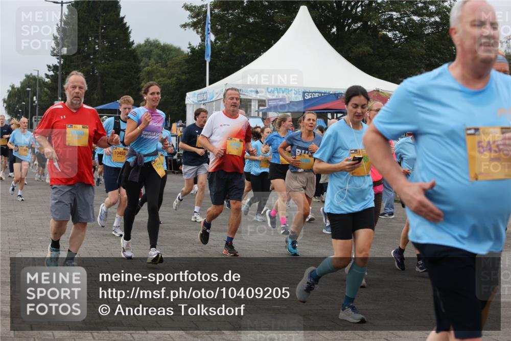 13.09.2026 - Kiel Lauf Andreas Tolksdorf http://msf.ph/oto/10409205 13.09.2026 10:00:46 Kiellinie 10469, 9980, 10455, 543 meine-sportfotos.de