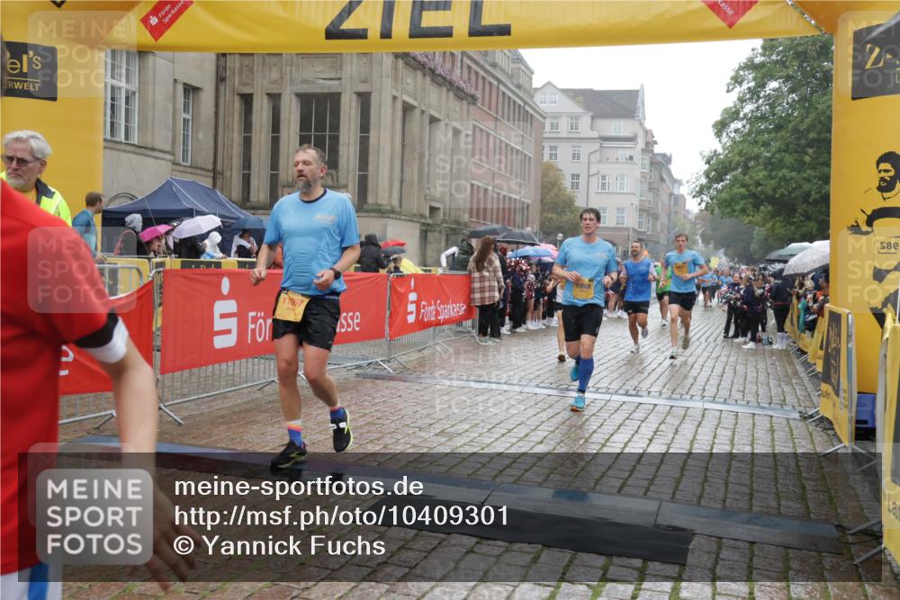 13.09.2026 - Kiel Lauf Yannick Fuchs http://msf.ph/oto/10409301 13.09.2026 10:37:28 Ziel 176, 595, 1142, 1479, 2925, 3028, 3137, 3981, 4375, 4521, 4877, 5262, 6705, 7640, 8146, 8515, 8567, 8628, 8820, 9208, 9435, 9540, 9977, 10393, 11685, 11748, 388, 886, 990, 1211, 1217, 1313, 2601, 4928, 5331, 5471, 6671, 6720, 7640, 7729, 7987, 8026, 8099, 8162, 8390, 8391, 8463, 8792, 9289, 9435, 9657, 9901, 10317, 10608, 11101, 11883, 11911, 12311, 12314, 12545, 12742, 453, 1041, 1700, 1707, 3860, 5357, 5429, 5850, 6133, 6230, 6511, 6796, 7129, 7355, 7732, 10952 meine-sportfotos.de