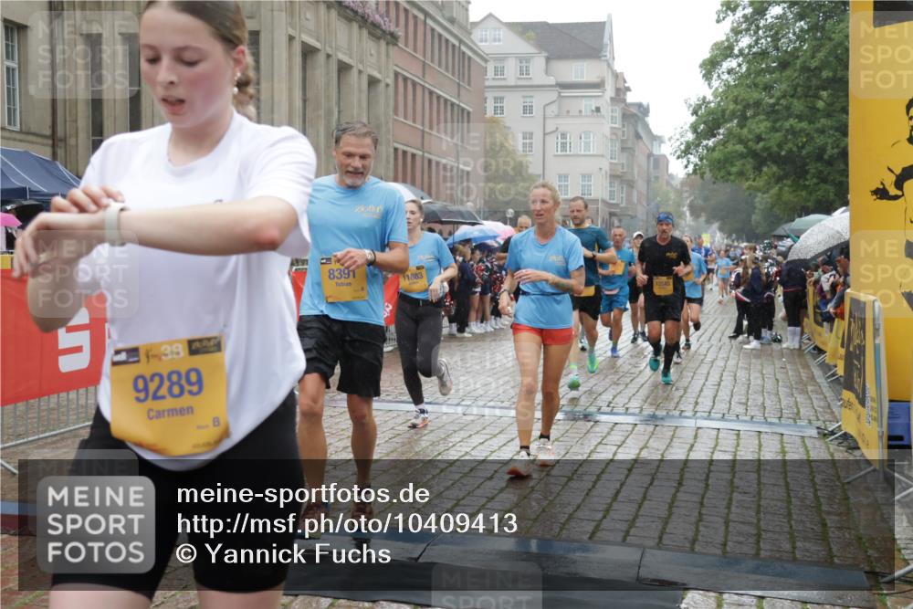 13.09.2026 - Kiel Lauf Yannick Fuchs http://msf.ph/oto/10409413 13.09.2026 10:37:38 Ziel 1707, 3028, 3981, 4375, 4521, 4877, 5850, 6133, 6230, 6511, 6705, 6796, 7129, 7355, 8146, 8567, 9138, 10393, 10952, 11685, 12424, 176, 388, 595, 886, 1142, 1217, 1313, 1479, 2601, 2925, 3137, 5262, 5331, 5471, 6671, 6720, 7640, 7729, 7987, 8026, 8162, 8463, 8515, 8628, 8792, 8820, 9208, 9435, 9540, 9901, 9977, 11101, 11748, 11883, 11911, 12311, 12314, 12545, 12742, 228, 453, 701, 1041, 1326, 1481, 1700, 2358, 2361, 3860, 4255, 4540, 5357, 5429, 5831, 7732 meine-sportfotos.de