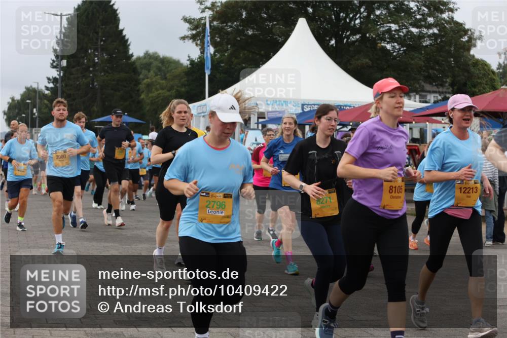13.09.2026 - Kiel Lauf Andreas Tolksdorf http://msf.ph/oto/10409422 13.09.2026 10:00:55 Kiellinie 2000, 38, 2796, 8105, 12213 meine-sportfotos.de