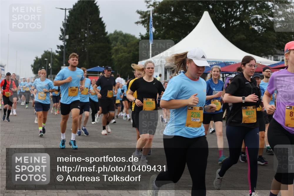 13.09.2026 - Kiel Lauf Andreas Tolksdorf http://msf.ph/oto/10409431 13.09.2026 10:00:55 Kiellinie 2000, 8051, 39, 2796, 238, 8271, 81 meine-sportfotos.de