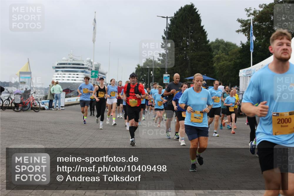 13.09.2026 - Kiel Lauf Andreas Tolksdorf http://msf.ph/oto/10409498 13.09.2026 10:00:58 Kiellinie 12759, 11308, 88, 2000 meine-sportfotos.de