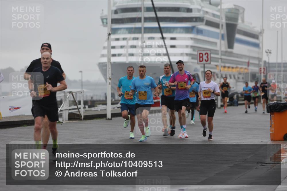 13.09.2026 - Kiel Lauf Andreas Tolksdorf http://msf.ph/oto/10409513 13.09.2026 11:42:30 Kiellinie 7186, 39, 12772, 3643, 3, 1856, 2 meine-sportfotos.de