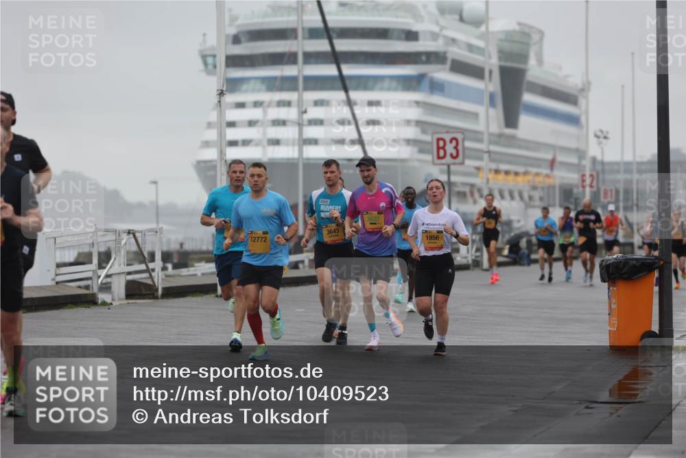13.09.2026 - Kiel Lauf Andreas Tolksdorf http://msf.ph/oto/10409523 13.09.2026 11:42:30 Kiellinie 12772, 3, 2, 3643, 3637, 1856 meine-sportfotos.de