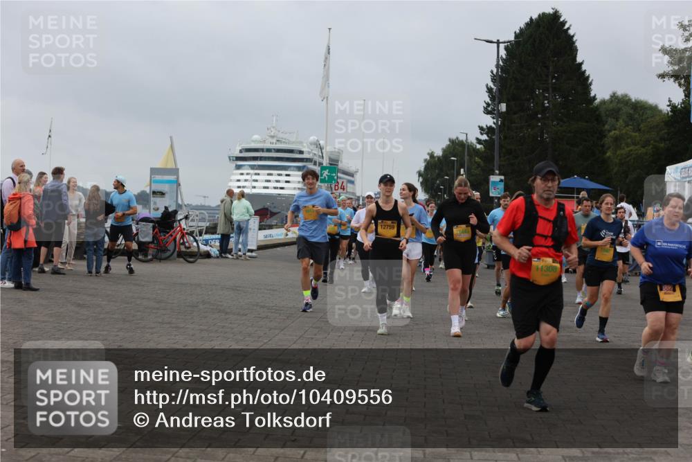 13.09.2026 - Kiel Lauf Andreas Tolksdorf http://msf.ph/oto/10409556 13.09.2026 10:00:59 Kiellinie 8813, 12759, 11443, 11308, 1940, 882 meine-sportfotos.de