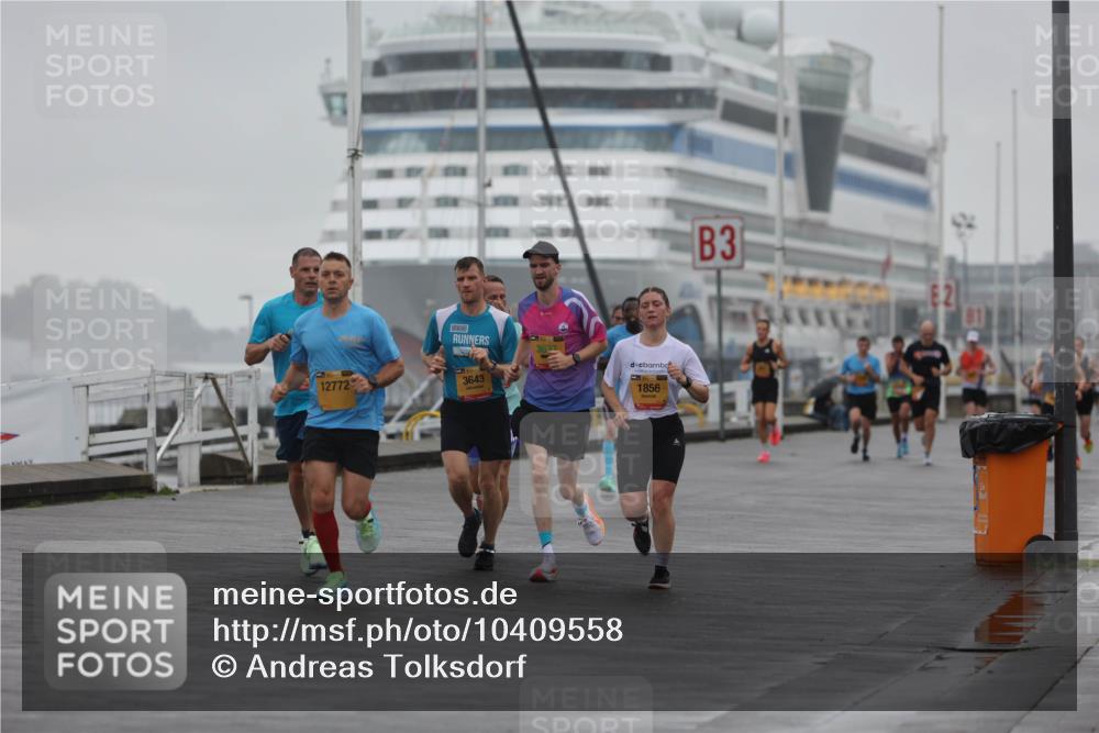 13.09.2026 - Kiel Lauf Andreas Tolksdorf http://msf.ph/oto/10409558 13.09.2026 11:42:31 Kiellinie 12772, 3643, 35, 1856, 3 meine-sportfotos.de