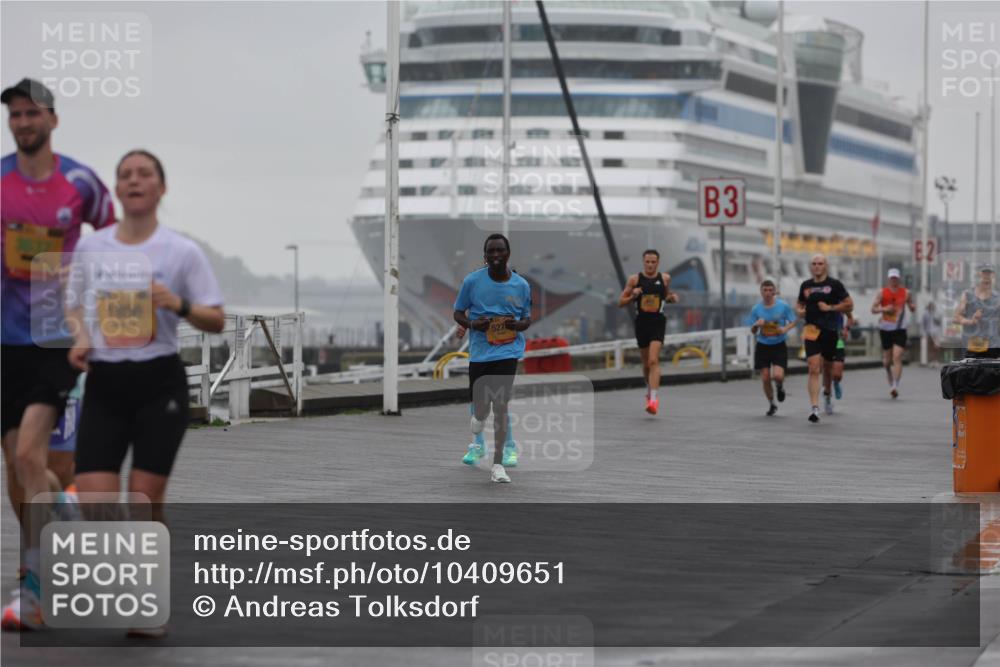 13.09.2026 - Kiel Lauf Andreas Tolksdorf http://msf.ph/oto/10409651 13.09.2026 11:42:35 Kiellinie 3 meine-sportfotos.de