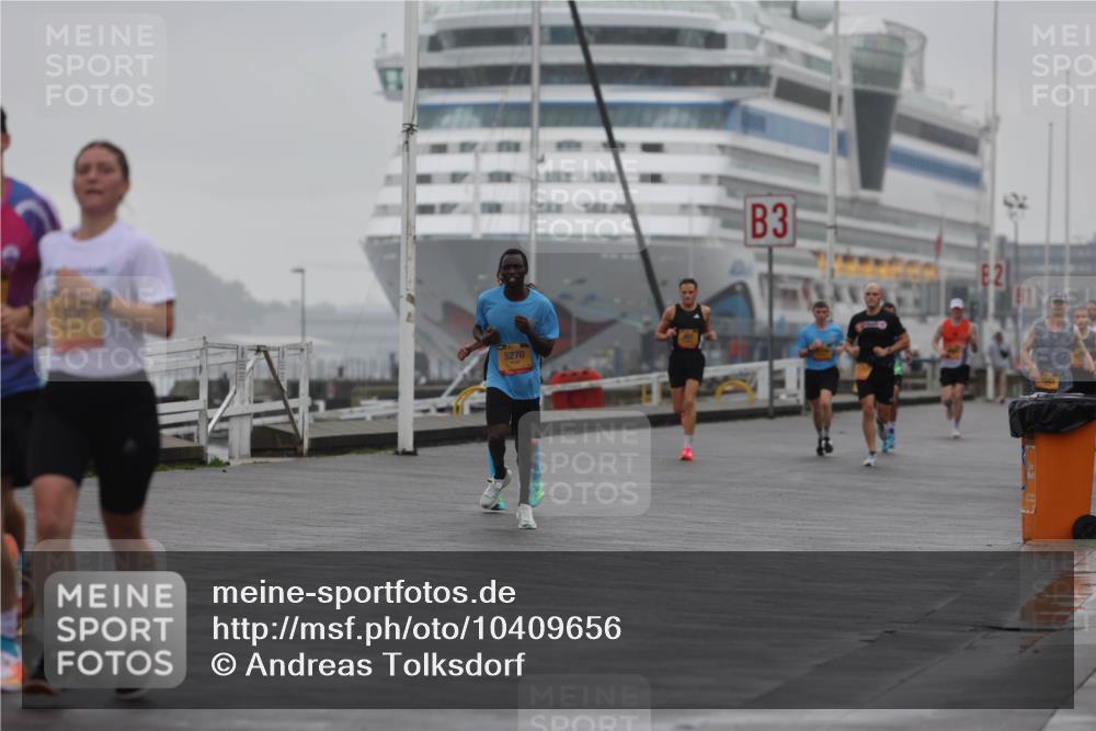 13.09.2026 - Kiel Lauf Andreas Tolksdorf http://msf.ph/oto/10409656 13.09.2026 11:42:35 Kiellinie 3 meine-sportfotos.de