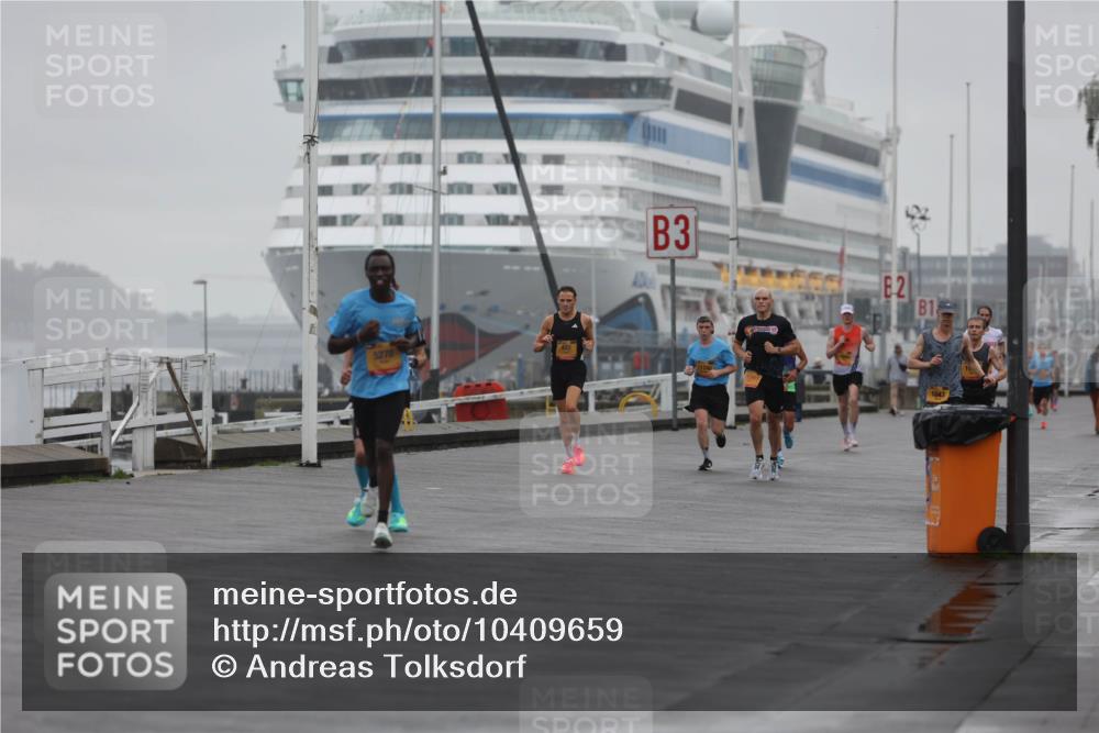 13.09.2026 - Kiel Lauf Andreas Tolksdorf http://msf.ph/oto/10409659 13.09.2026 11:42:35 Kiellinie 5270, 3, 2, 1, 1043 meine-sportfotos.de