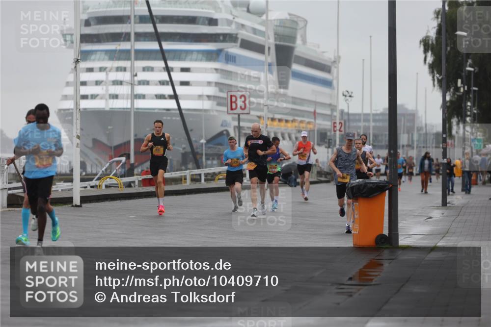 13.09.2026 - Kiel Lauf Andreas Tolksdorf http://msf.ph/oto/10409710 13.09.2026 11:42:37 Kiellinie 3, 2, 11240, 043 meine-sportfotos.de