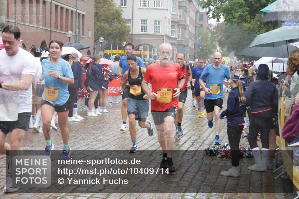 13.09.2026 - Kiel Lauf Yannick Fuchs http://msf.ph/oto/10409714 13.09.2026 10:40:16 Ziel 338, 529, 1096, 1810, 2145, 2313, 4374, 4442, 4457, 4688, 5029, 7156, 7165, 7587, 7984, 8168, 8187, 9086, 9489, 9535, 9658, 9983, 10256, 10532, 11888, 12209, 12445, 12471, 246, 523, 1147, 1371, 1631, 1786, 2159, 2514, 2525, 3110, 3322, 3593, 3770, 3949, 4248, 4443, 4824, 4845, 4932, 5816, 5942, 5985, 6033, 7180, 7200, 7259, 7379, 7466, 7472, 7837, 7904, 8139, 8207, 8805, 9080, 9294, 9534, 9992, 10025, 10156, 10337, 10596, 10995, 11003, 11250, 12415 meine-sportfotos.de