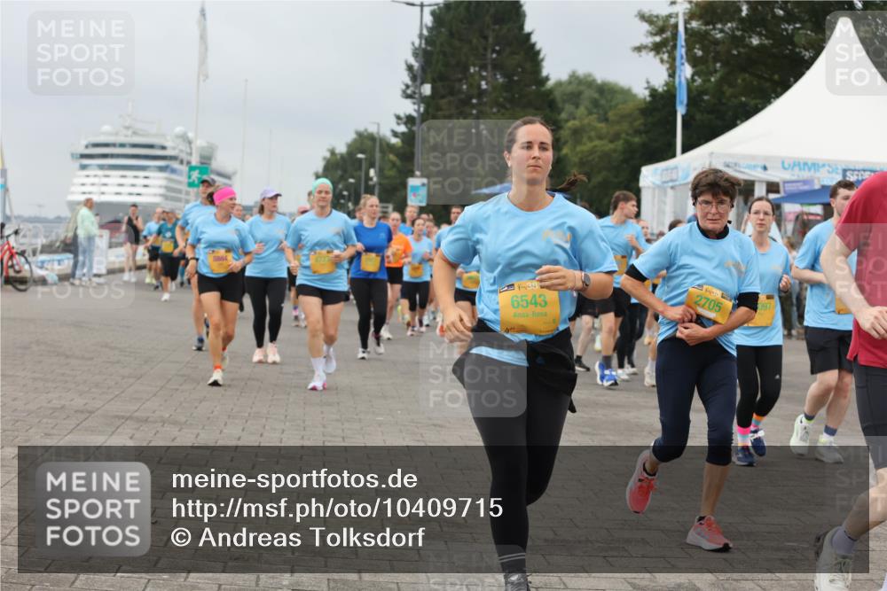 13.09.2026 - Kiel Lauf Andreas Tolksdorf http://msf.ph/oto/10409715 13.09.2026 10:01:07 Kiellinie 8723, 38, 6543, 38, 2705, 097 meine-sportfotos.de