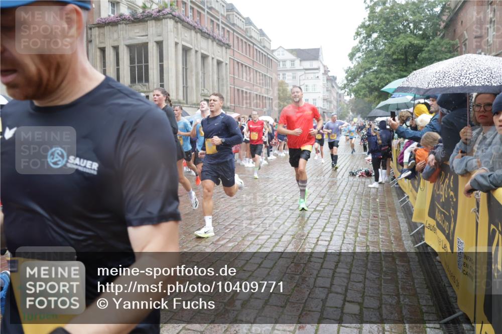 13.09.2026 - Kiel Lauf Yannick Fuchs http://msf.ph/oto/10409771 13.09.2026 10:40:28 Ziel 529, 1096, 1123, 1125, 1408, 1422, 1434, 1475, 1793, 1874, 2145, 2844, 2942, 5018, 5473, 5568, 5846, 6100, 6635, 7081, 7156, 7522, 8680, 8773, 9054, 9535, 9983, 10022, 10185, 10587, 10771, 10833, 10870, 11268, 11697, 11711, 12023, 12445, 246, 338, 523, 529, 1371, 1786, 1810, 2313, 3322, 3770, 4374, 4442, 4443, 4457, 4688, 4824, 4932, 5029, 5816, 5985, 7156, 7165, 7200, 7587, 7837, 7984, 8139, 8168, 8187, 9086, 9534, 10025, 10156, 10337, 10995, 11003, 11250, 3415, 3841 meine-sportfotos.de