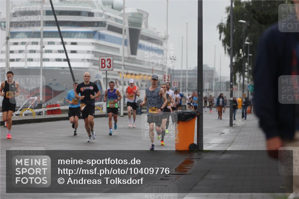 13.09.2026 - Kiel Lauf Andreas Tolksdorf http://msf.ph/oto/10409776 13.09.2026 11:42:39 Kiellinie 8, 3, 383, 2, 11240, 1127, 1043 meine-sportfotos.de