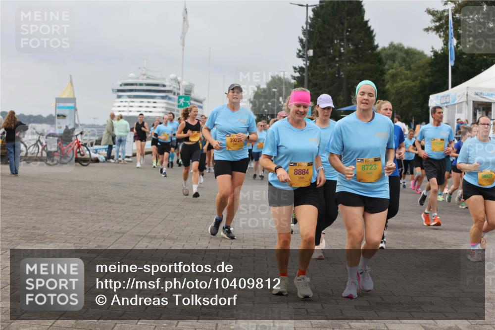 13.09.2026 - Kiel Lauf Andreas Tolksdorf http://msf.ph/oto/10409812 13.09.2026 10:01:10 Kiellinie 3922, 38, 8884, 8723, 12644, 9869 meine-sportfotos.de