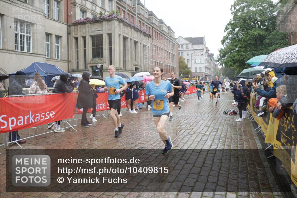 13.09.2026 - Kiel Lauf Yannick Fuchs http://msf.ph/oto/10409815 13.09.2026 10:40:32 Ziel 837, 1123, 1125, 1408, 1422, 1434, 1475, 1793, 1874, 1985, 2844, 2942, 3339, 5018, 5086, 5473, 5568, 5846, 6100, 6632, 6635, 7081, 7522, 7537, 7636, 8680, 8773, 9054, 10022, 10185, 10587, 10771, 10833, 10870, 11268, 11598, 11668, 11697, 11711, 12023, 12122, 246, 338, 529, 1096, 1786, 1810, 2145, 2313, 3322, 4374, 4442, 4443, 4457, 4688, 4932, 5029, 5985, 7156, 7165, 7587, 7837, 7984, 8139, 8168, 8187, 9086, 10025, 10156, 10995, 11003, 3415, 3841, 246, 3322 meine-sportfotos.de