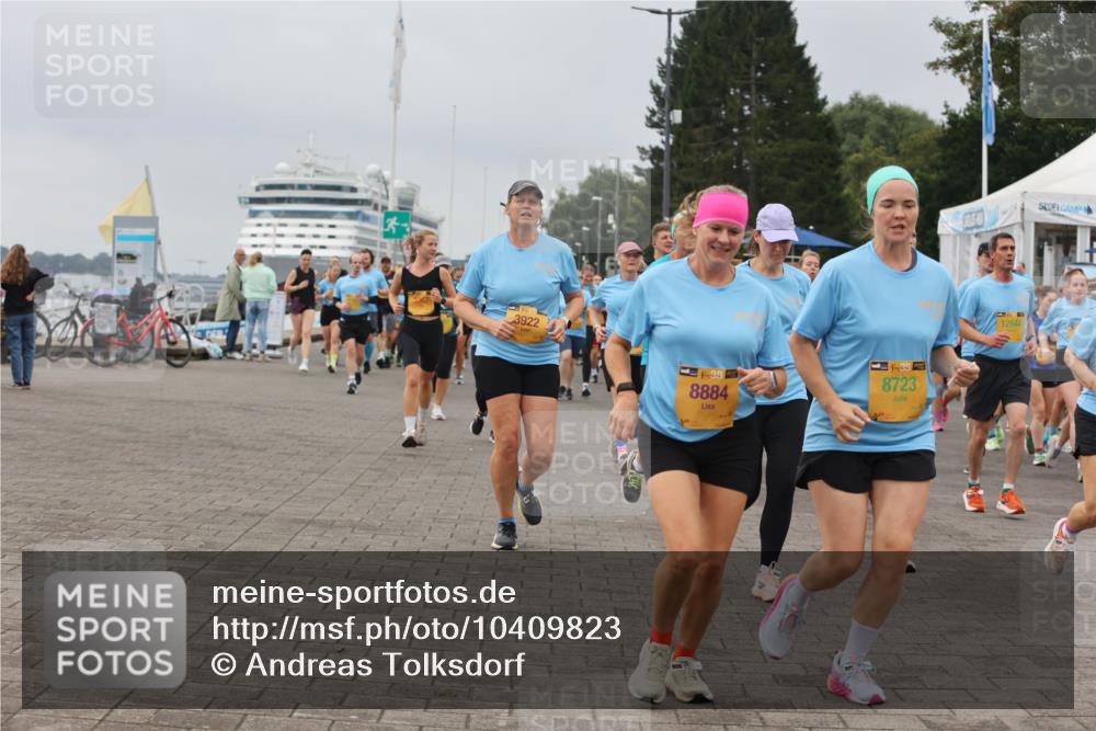 13.09.2026 - Kiel Lauf Andreas Tolksdorf http://msf.ph/oto/10409823 13.09.2026 10:01:10 Kiellinie 3922, 4, 38, 8884, 8723, 12644 meine-sportfotos.de