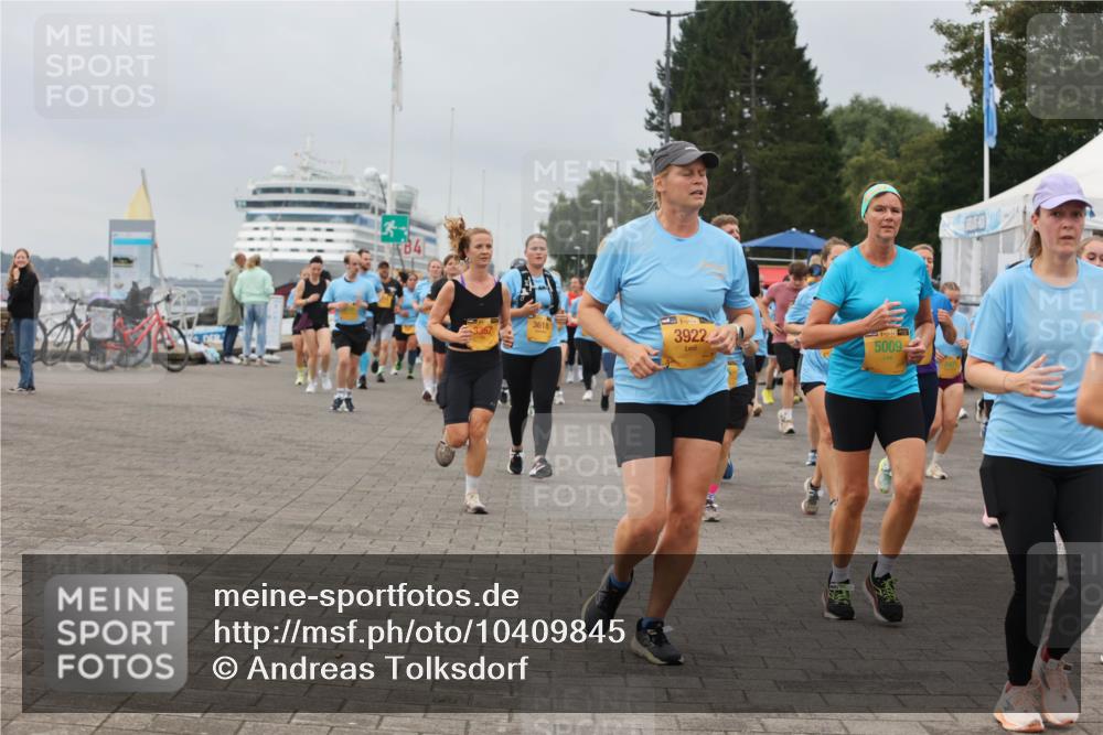 13.09.2026 - Kiel Lauf Andreas Tolksdorf http://msf.ph/oto/10409845 13.09.2026 10:01:12 Kiellinie 84, 3618, 3922, 1, 39, 5009 meine-sportfotos.de