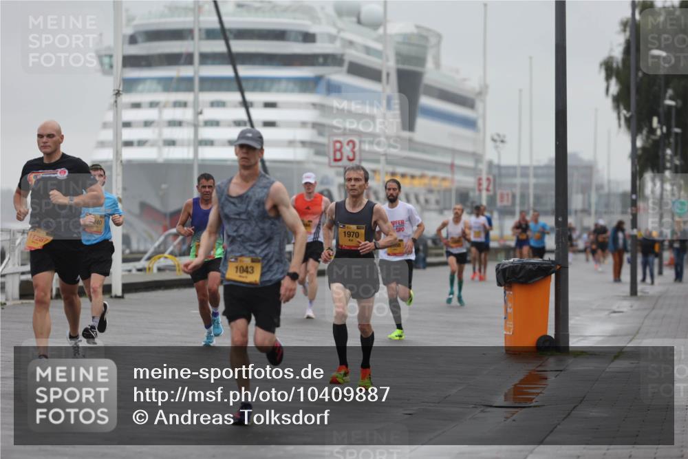 13.09.2026 - Kiel Lauf Andreas Tolksdorf http://msf.ph/oto/10409887 13.09.2026 11:42:43 Kiellinie 11287, 1043, 3, 1970 meine-sportfotos.de